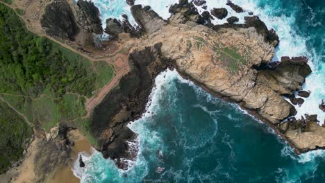 Fesselnde-Landschaft:-Punta-Cometa,-Die-Wellen-Von-Oaxaca