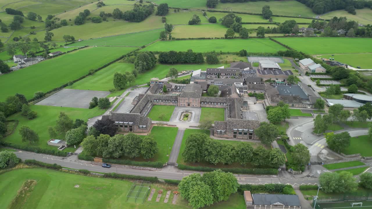 Historic Lady Manners School, formerly Bakewell Grammar - drone clockwise rotate and move in around courtyard - Bakewell, Derbyshire, UK