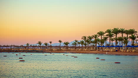 Red-Sea-beach-at-dawn---time-lapse-seascape