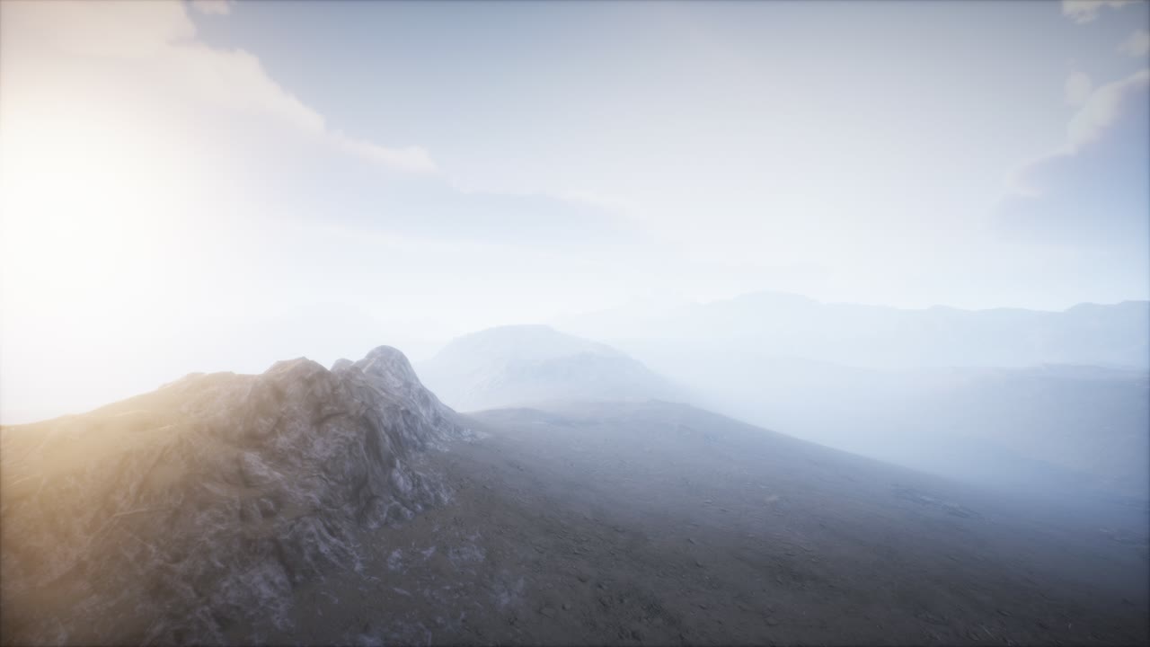 paisaje del cráter del volcán con niebla