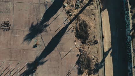 Aerial-view-of-abandoned-water-park-in-the-Califonia-Mojave-desert