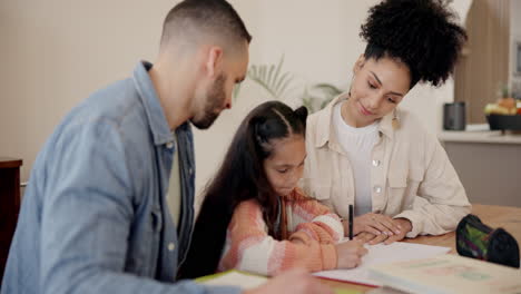 Padres,-Hija-O-Tarea-Con-Sonrisa