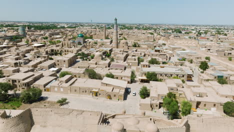 latanie nad historycznym dziedzictwem starego miasta khiva w regionie xorazm w uzbekistanie