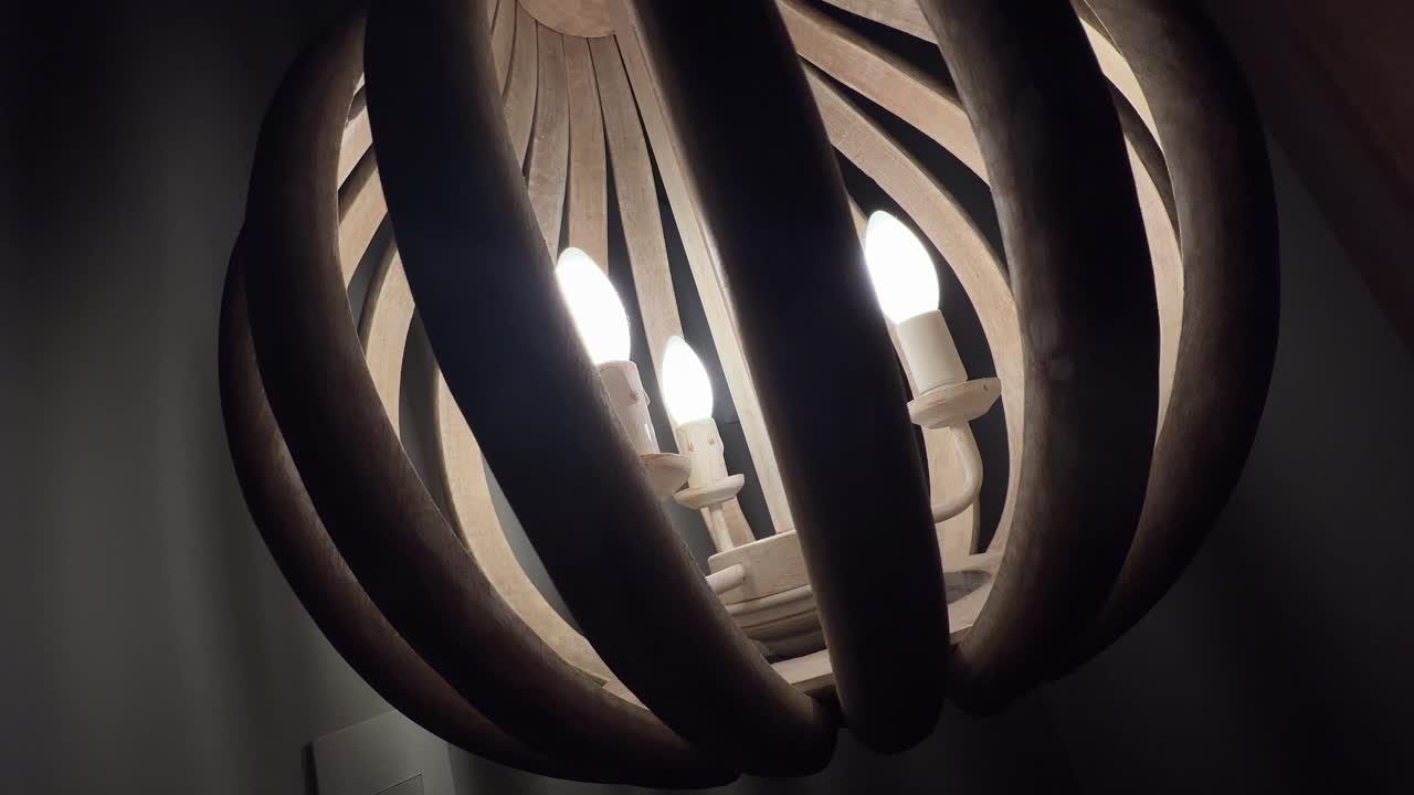 hanging lamp in room revolving