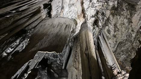 Techo-De-Las-Cuevas-De-Arta-En-Mallorca