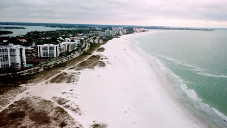 Arenas-Blancas-De-La-Playa-De-Lido-En-Lido-Key-Cerca-De-Sarasota-Florida