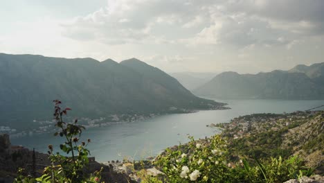 Vista-Panorámica-De-La-Bahía-De-Kotor.-Montenegro