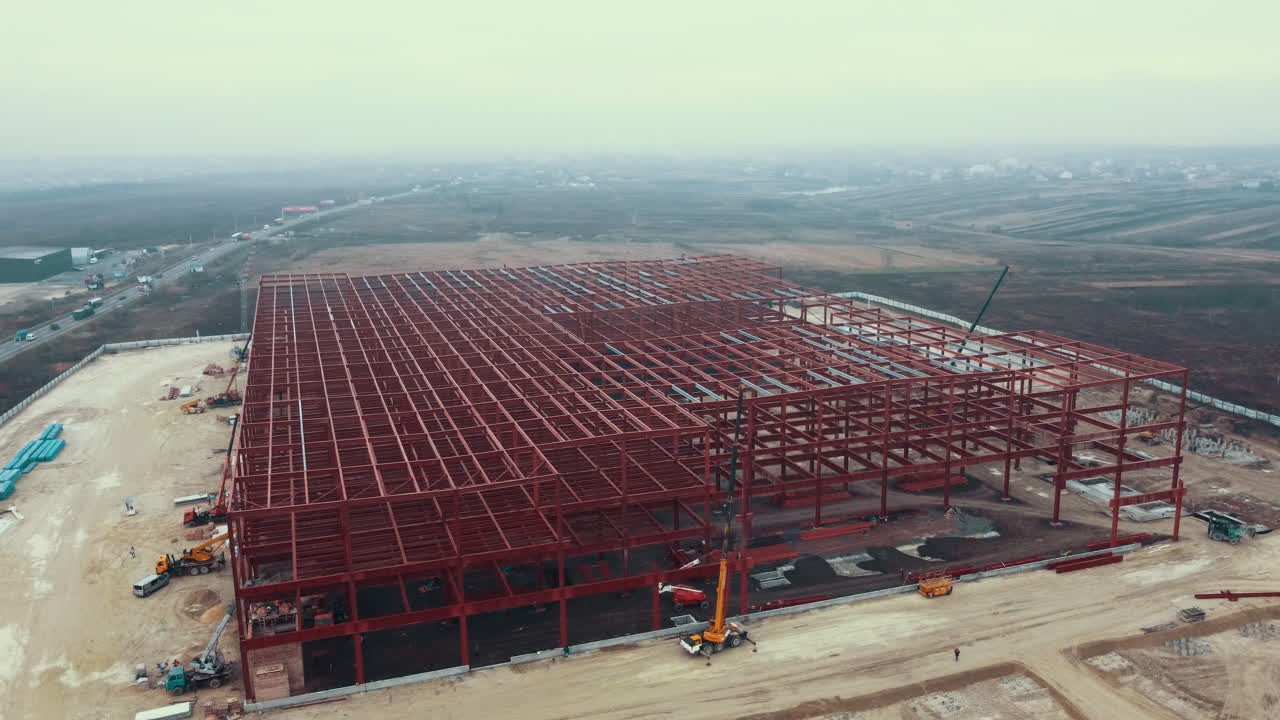 edificio industrial a gran escala en construcción