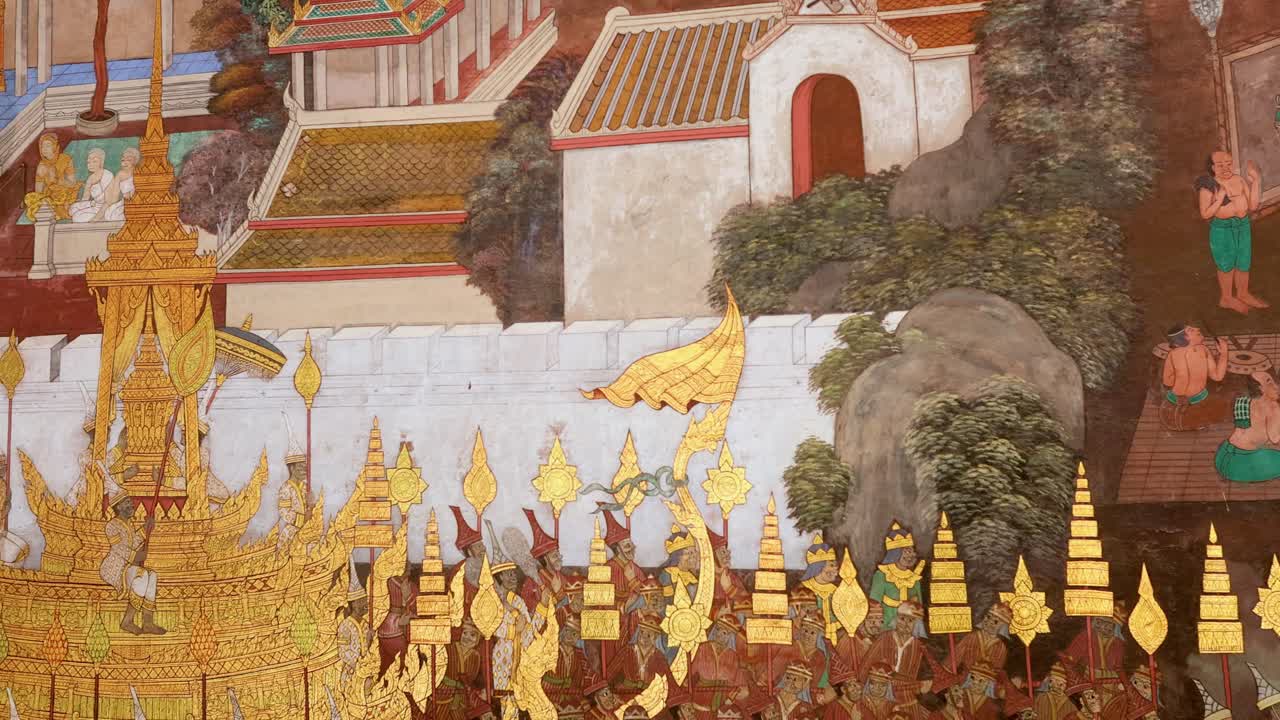 un intrincado mural que representa una procesión histórica