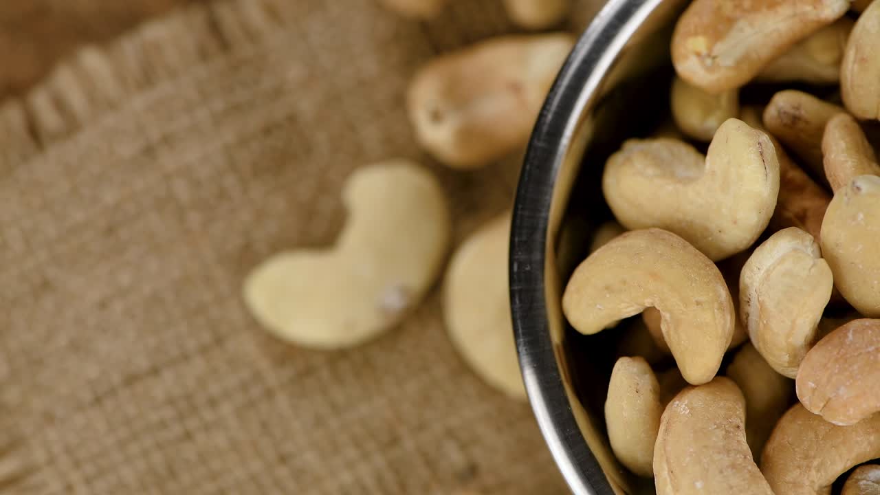 вращающиеся орехи кешью (беспроводная петля 4k)