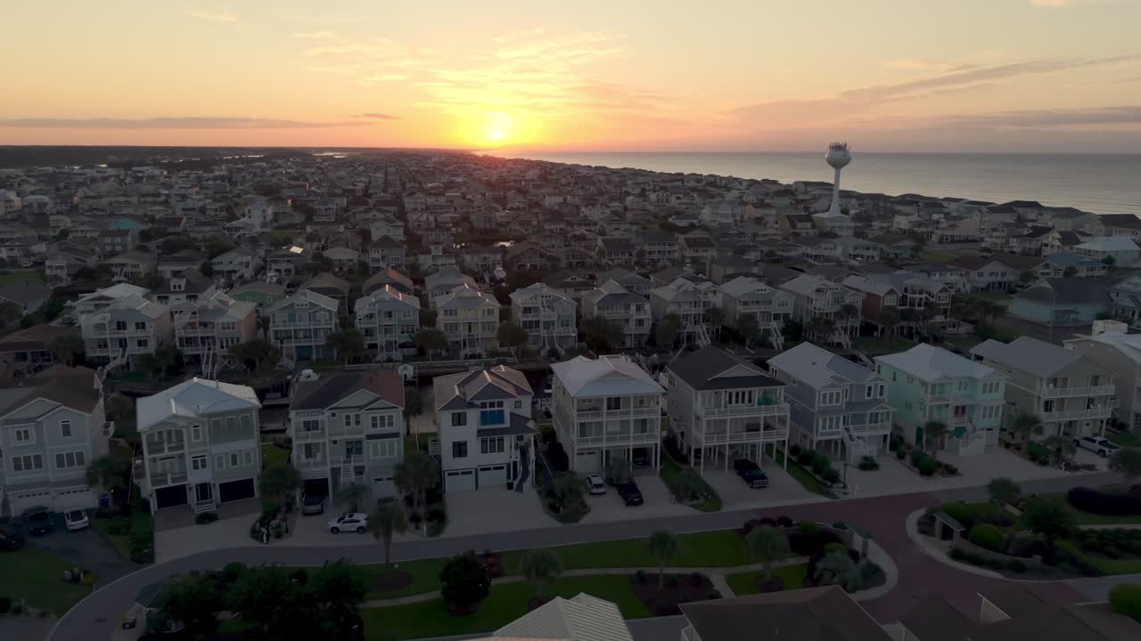 vista aerea di Ocean Isle Beach, Carolina del Nord, all'alba