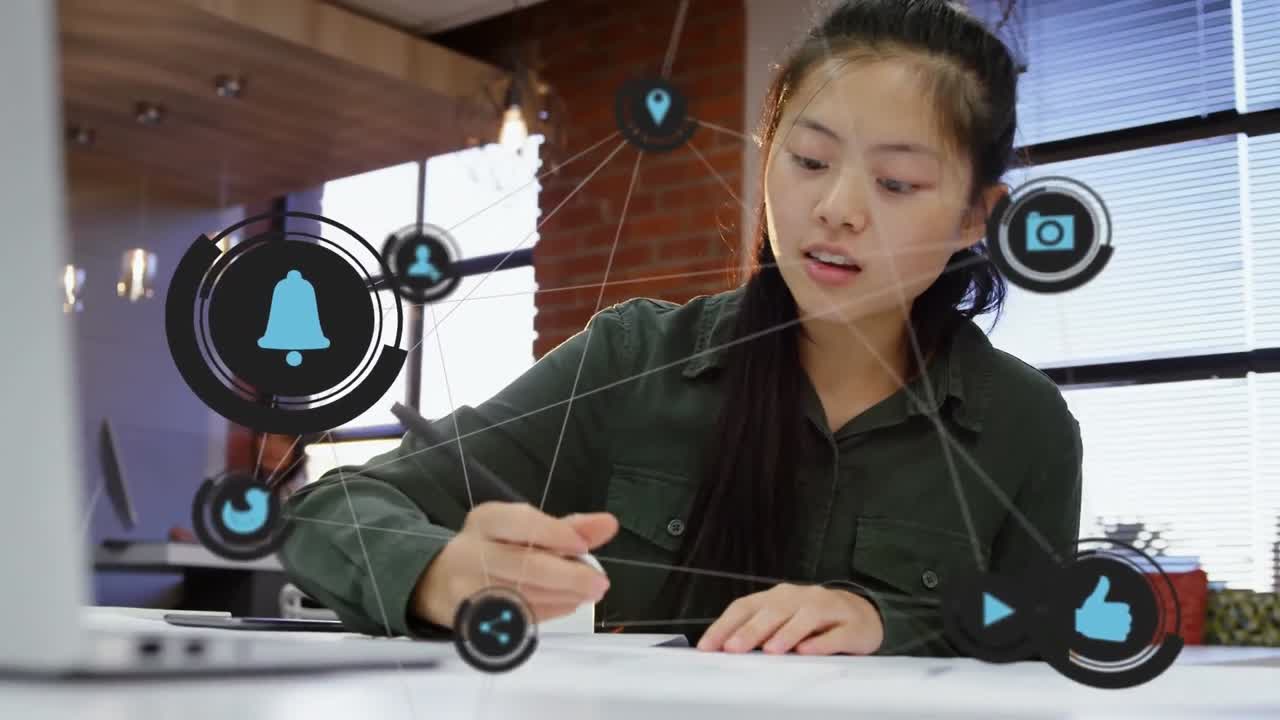 연결 아이콘의 웹 여성 글쓰기 메모에 대항