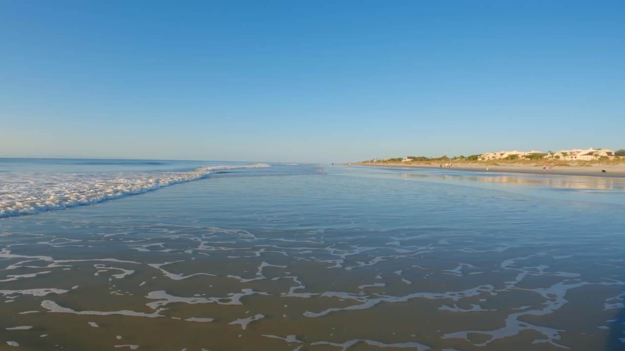 un hermoso y soleado día de verano en la playa de hilton head island en carolina del sur, ee.uu.