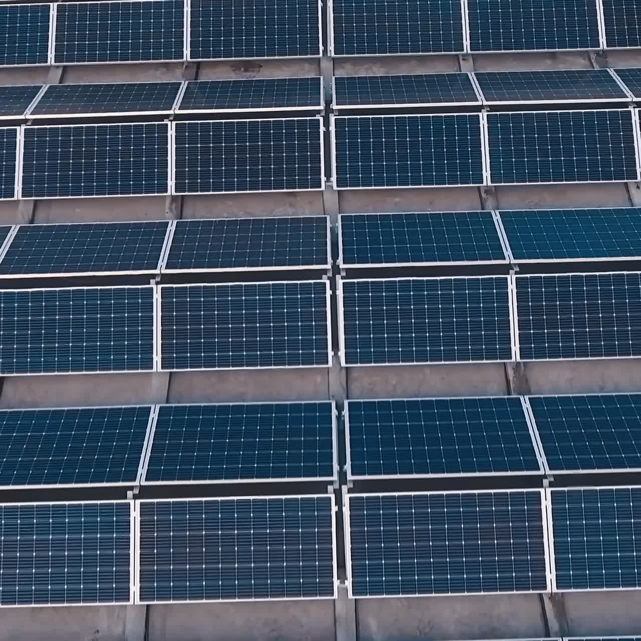 Roof mounted solar power plant