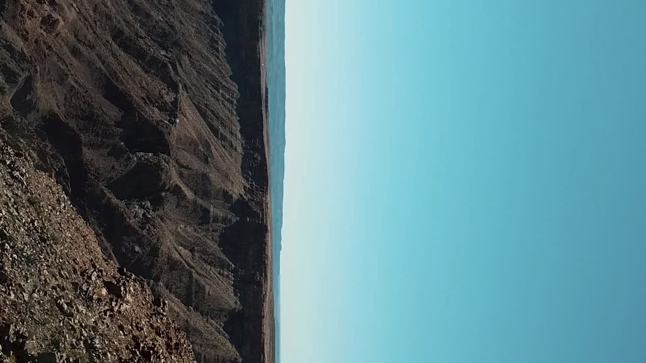 cañón vertical aéreo del río fish en namibia, áfrica