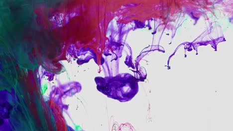 abstracto orgánico hipnótico tinta fractal pintura de colores se extiende en el agua