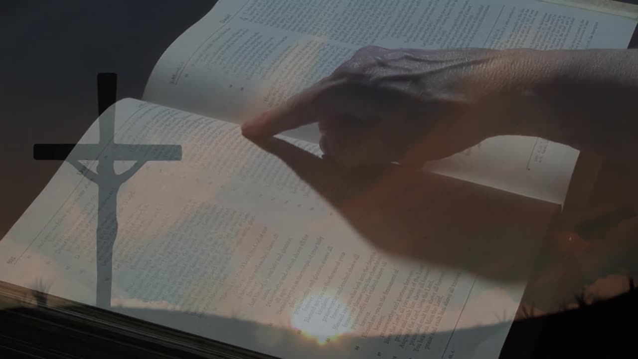 기독교 십자가 와 성서 에 손가락 을  ⁇ 은 사람 의 애니메이션