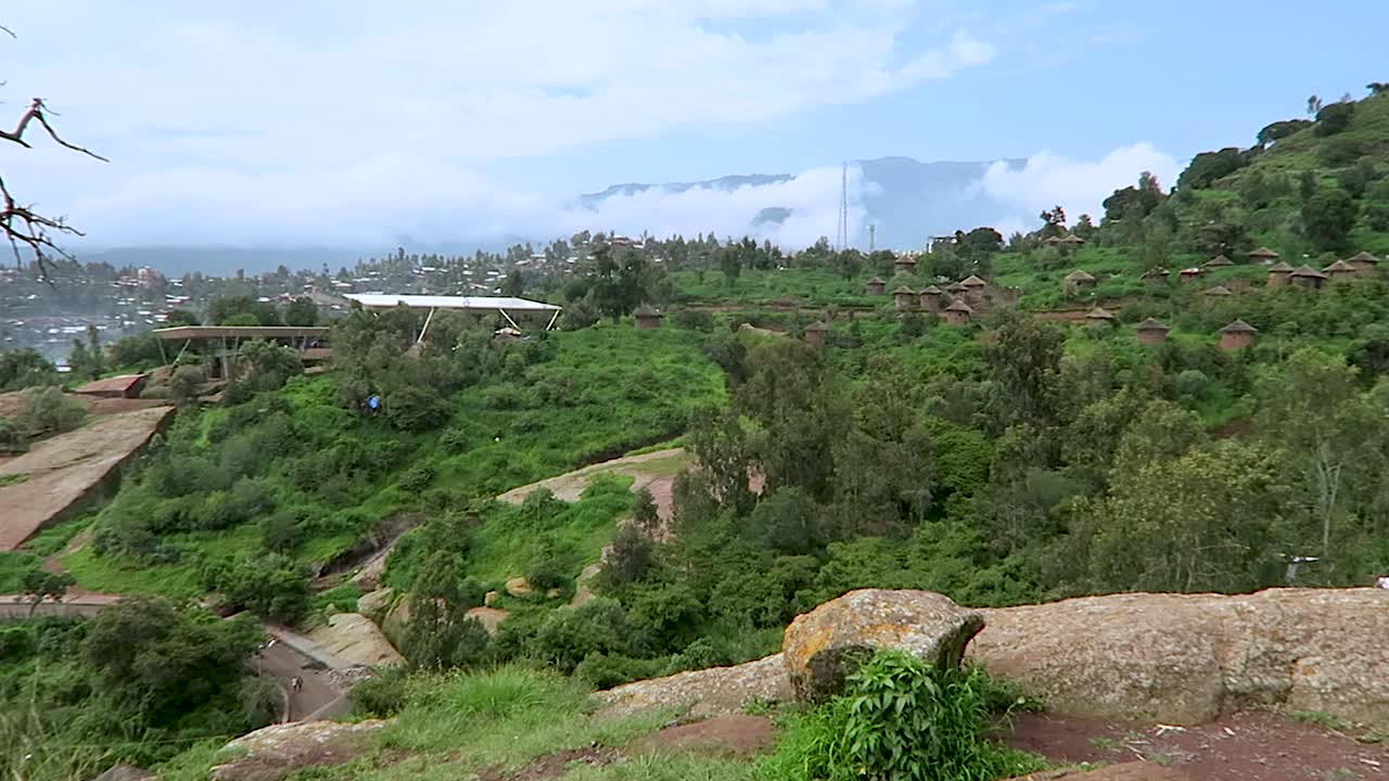 el horizonte de la montaña lalibela en etiopía, áfrica