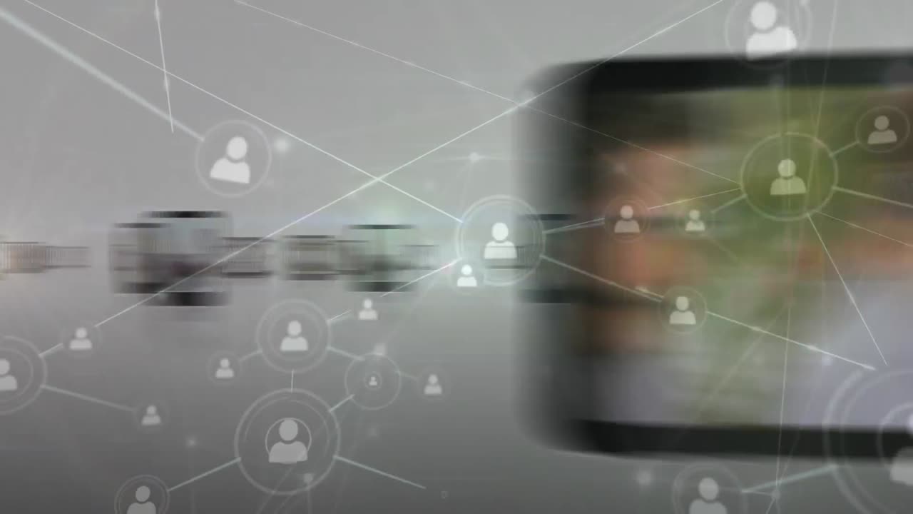 Animazione di una rete di icone profilo su più smartphone con elaborazione dati.