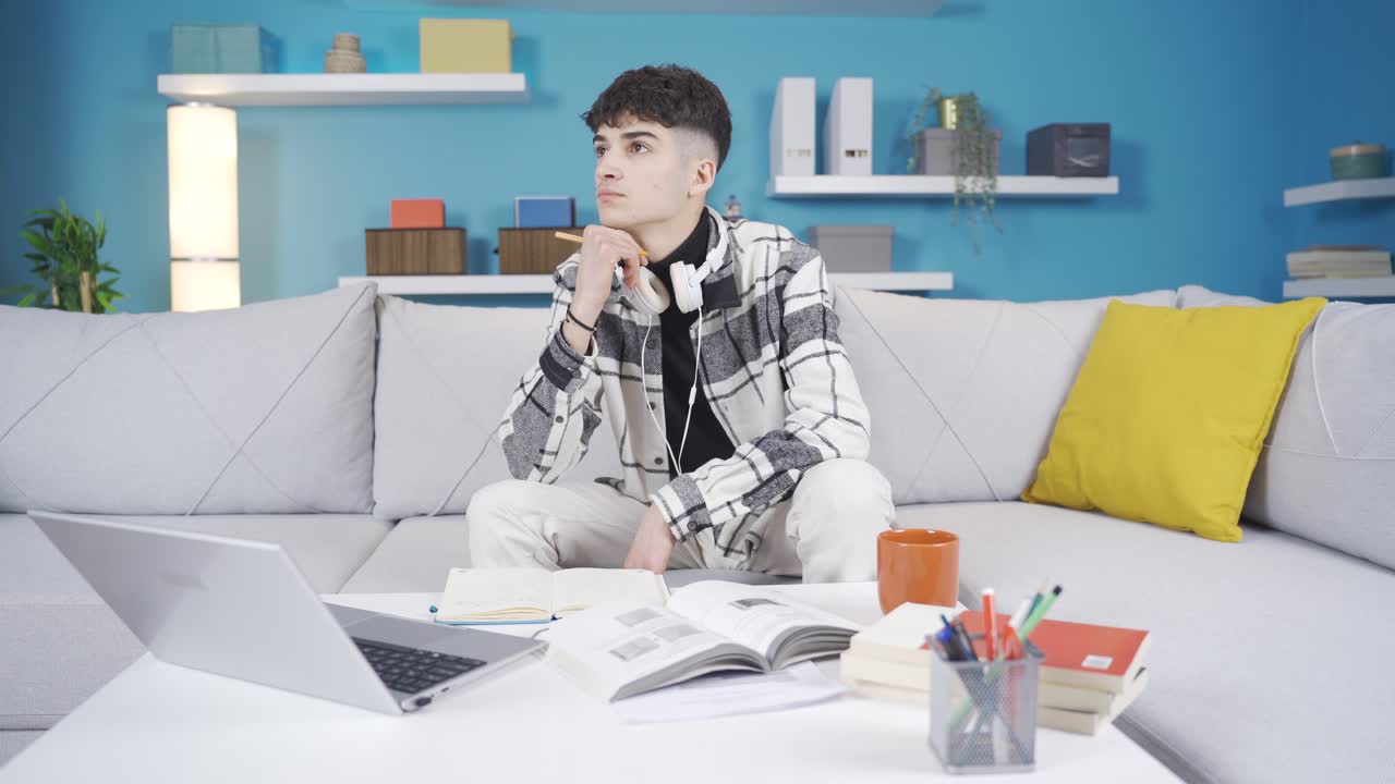 problema de adaptación de los estudiantes universitarios, falta de concentración.