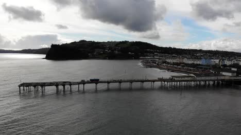 Luftbild-Von-Teignmouths-Grand-Pier,-Stadt-Und-Shaldon