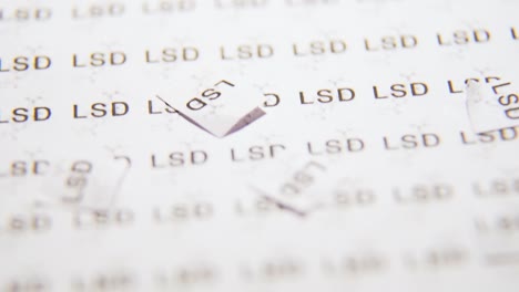 papeles que simulan el lsd