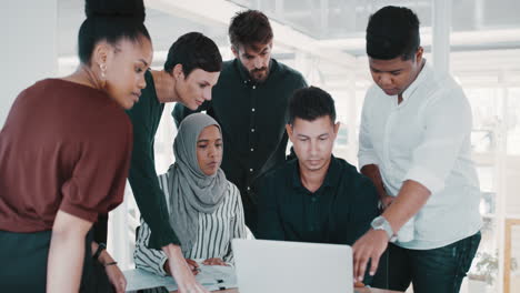 Cuando-Hay-Trabajo-Por-Hacer,-Nuestro-Equipo-Se-Pone-En-Marcha