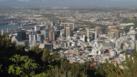 Centro-De-Ciudad-Del-Cabo-Y-Terminales-De-Envío,-Visto-Desde-Signal-Hill