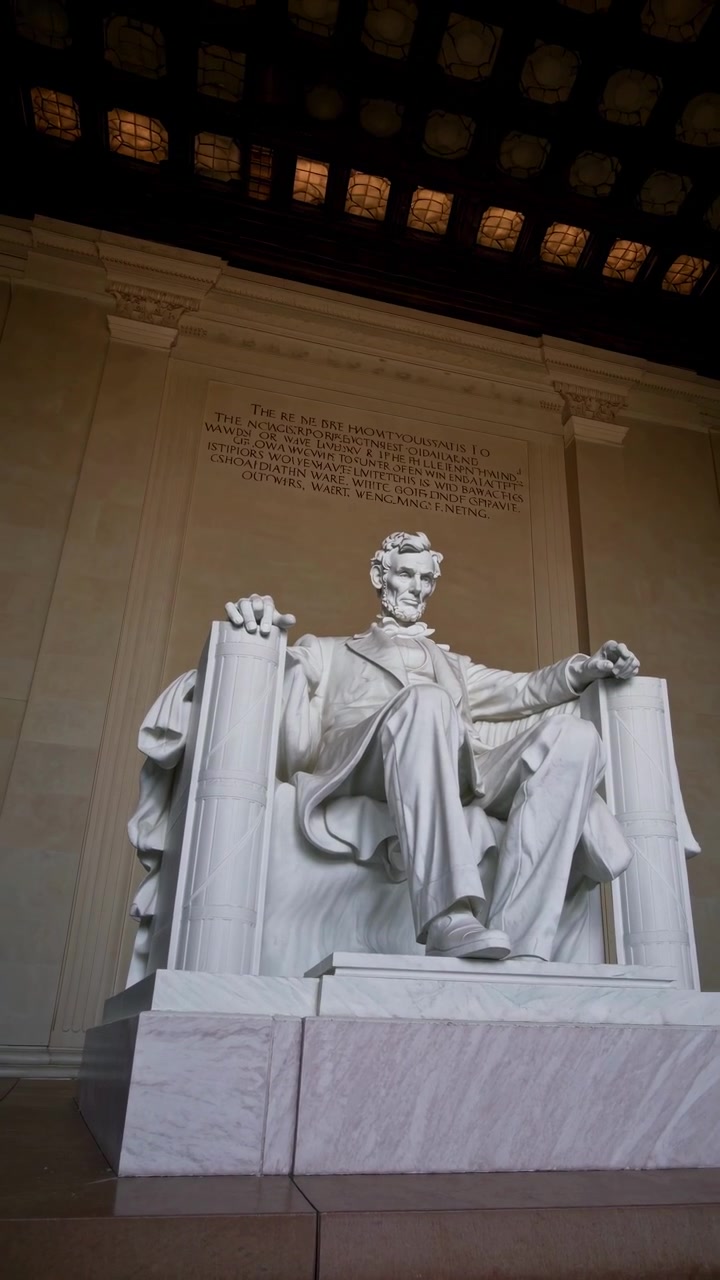 Lincoln Memorial e statua al tramonto a Washington DC