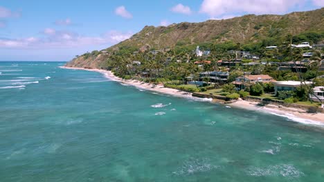 Playa-Cromwells-En-Kahala,-Oahu,-Hawái