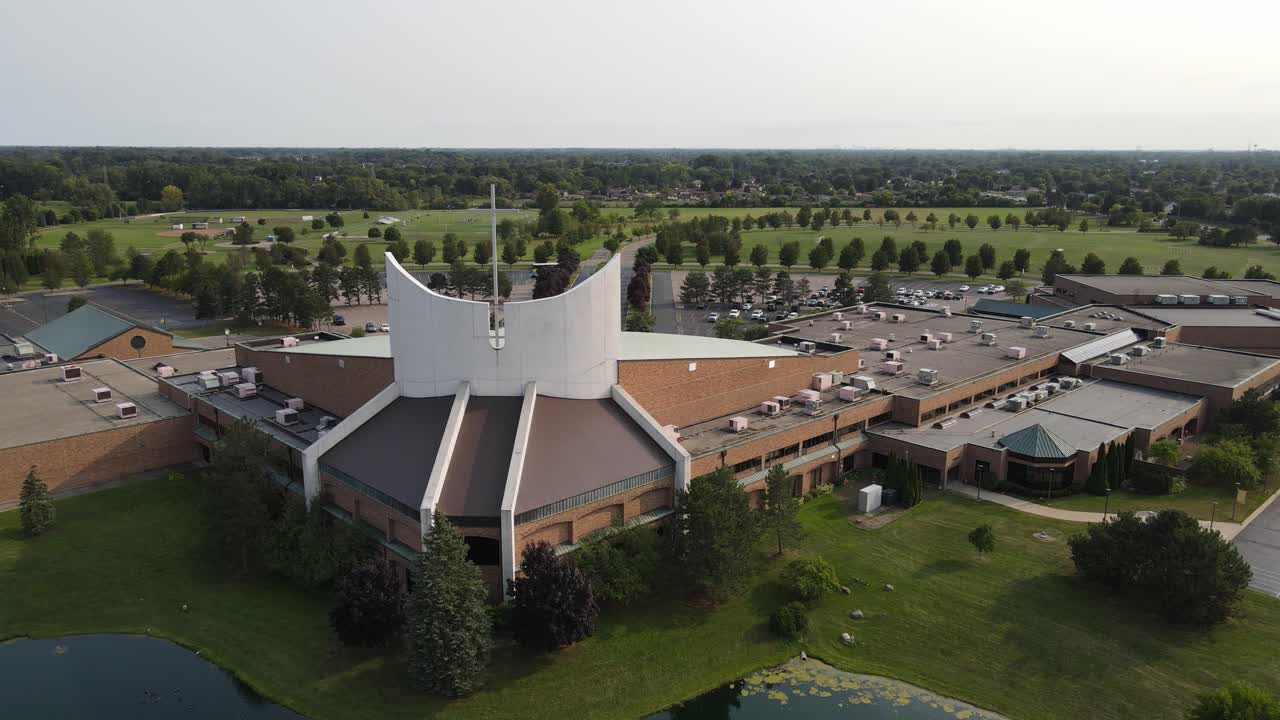 미시간 의 베데스다 크리스천 교회 건물, 공중 드론 뷰
