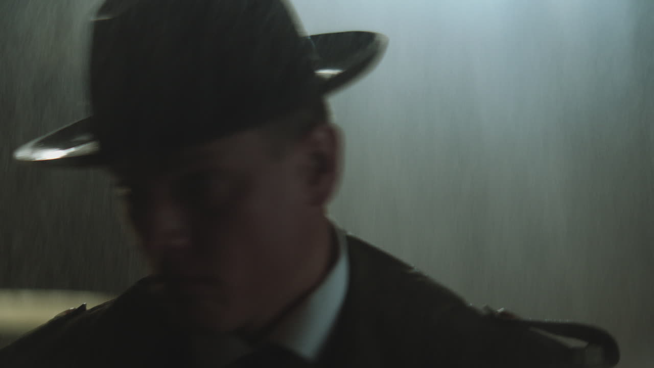 비가 오는 밤 탐정