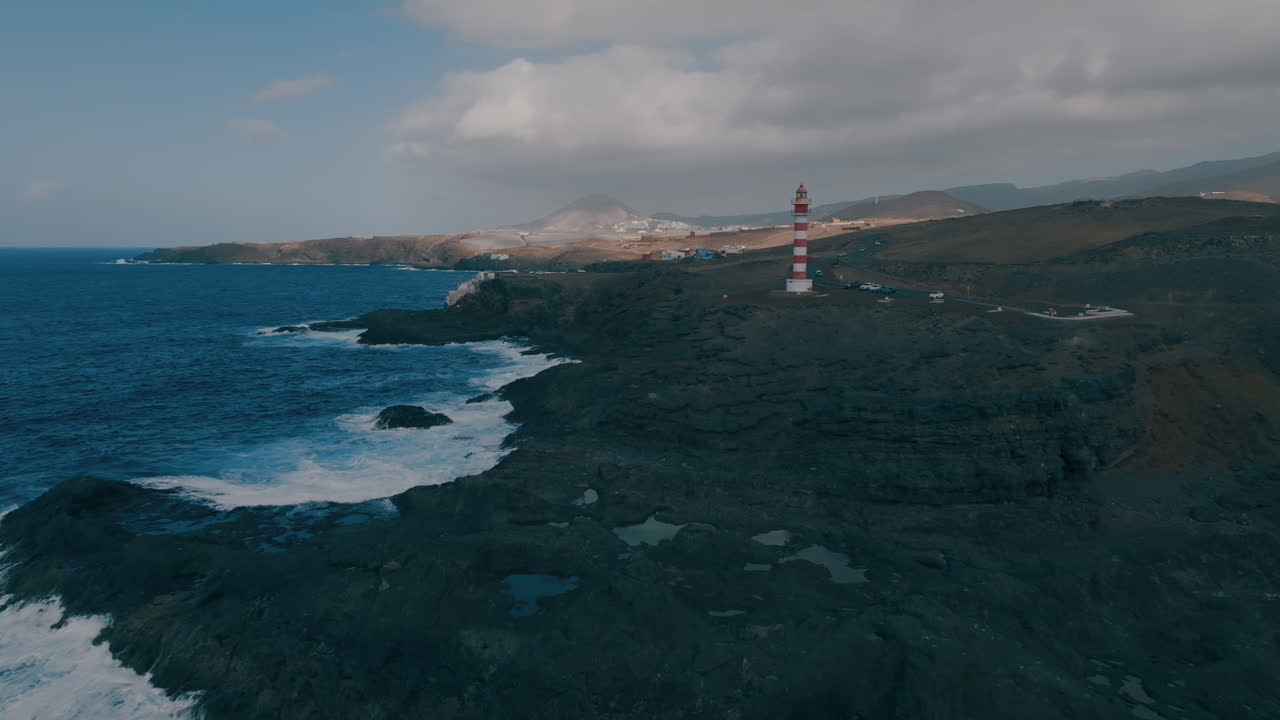 vuelo costero: rastreo de la costa hasta el faro de sardina en la isla de gran canaria