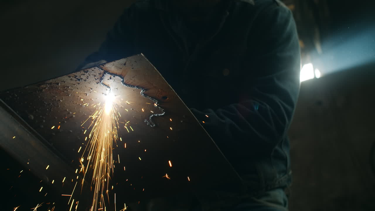 금속 용접 과정