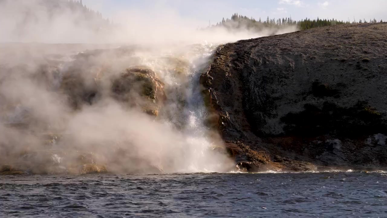 Wyoming, Yellowstone Milli Parkı'ndaki Firehole Nehri'nde Buhar