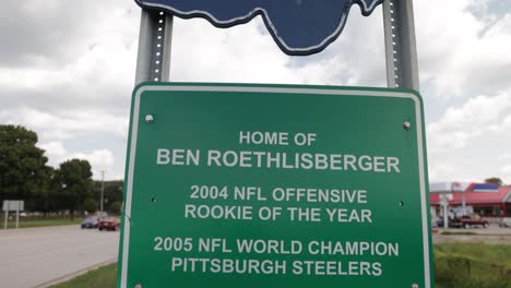 findlay, ohio sign showing hometown of ben roethlisberger