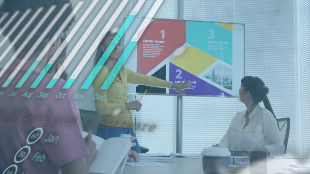 animación del procesamiento de datos sobre diversas personas de negocios en la oficina