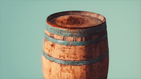 viejo barril de madera oxidado clásico