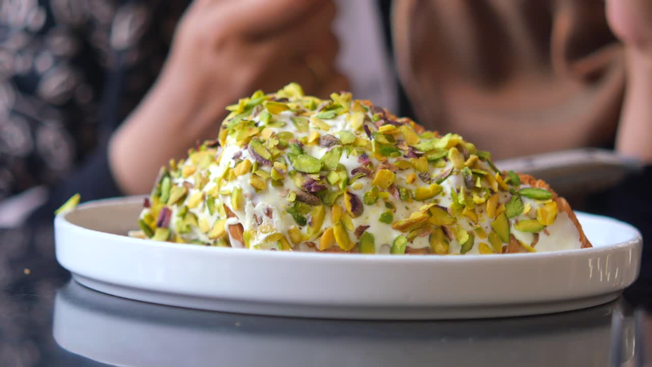 Kunafa dessert with pistachios