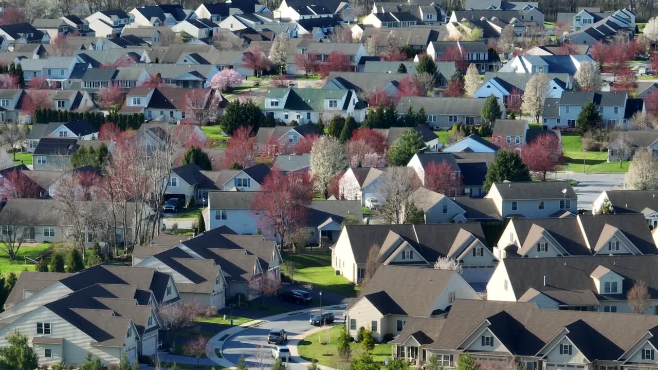 vista aérea de una zona residencial congestionada de los estados unidos