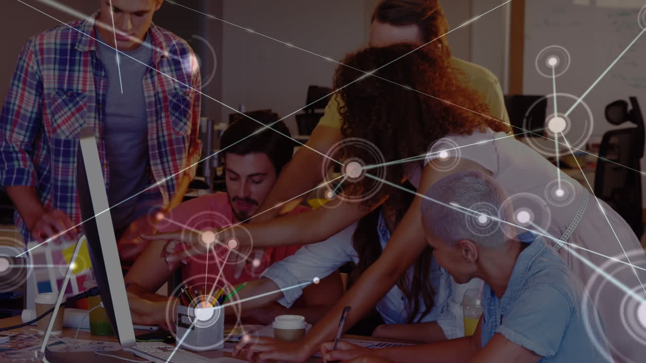 animación de la red de conexiones entre maestras y estudiantes