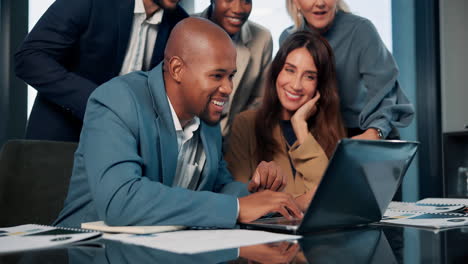 equipo de negocios celebrando el éxito