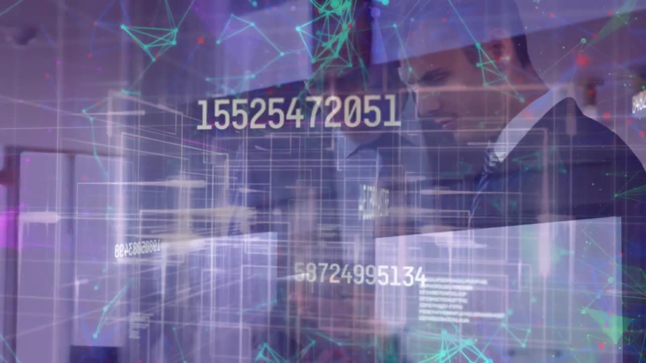 múltiples números cambiantes y red de conexiones contra dos empresarios que usan tablets digitales