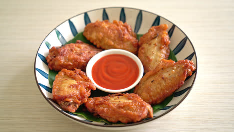 Crispy-Fried-Chicken-Wings-with-Fish-Sauce