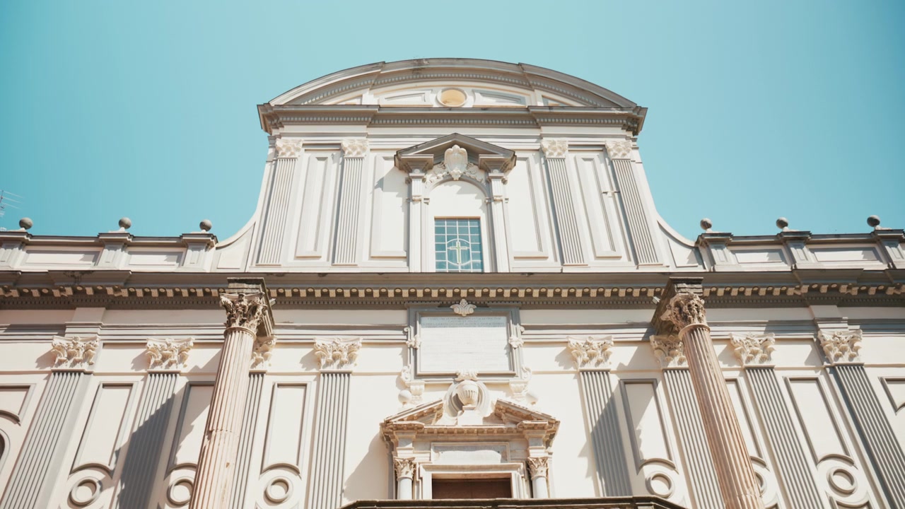 Basilica religiosa di San Paolo Maggiore a Napoli