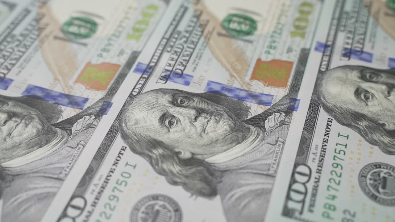 los billetes de 100 dólares. movimiento suave de la cámara