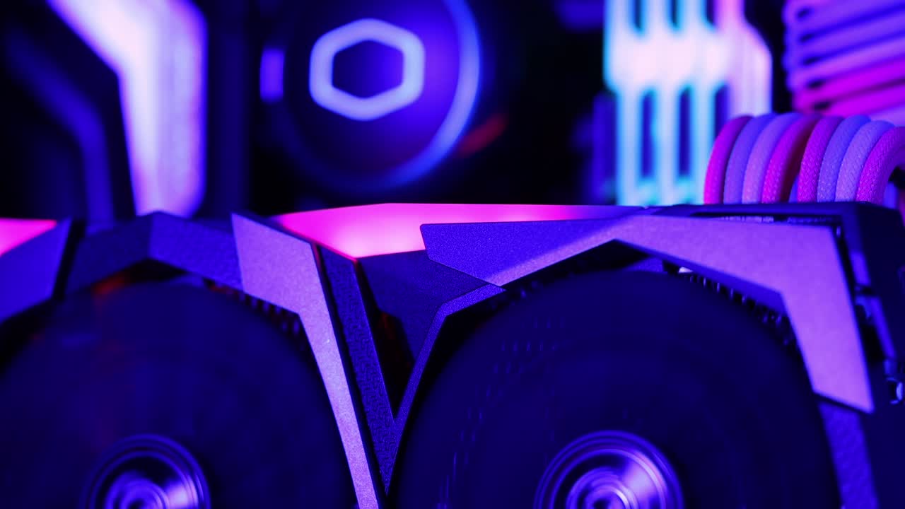 ventiladores de refrigeración en el interior de una computadora de juegos iluminados con luces led, vista muy cercana