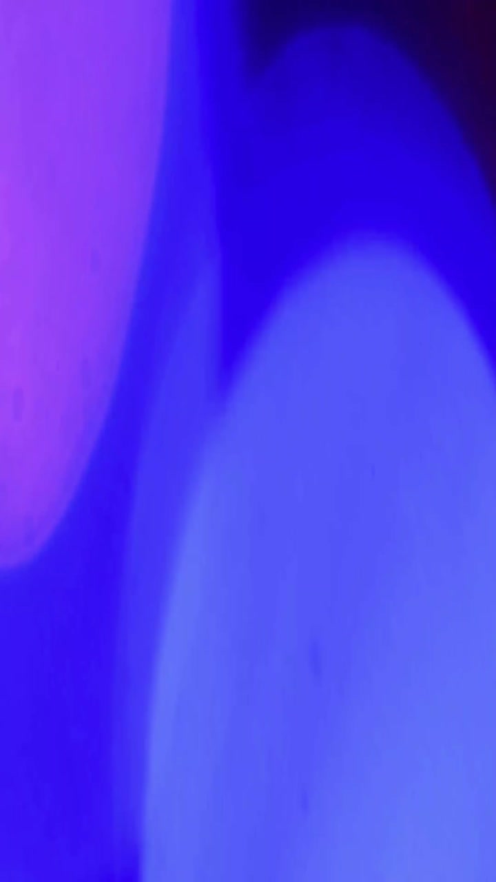 Fughe di luce colorate dinamiche e sovrapposizione bokeh