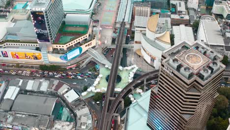 vista aérea del paseo aéreo en mbk, bangkok, tailandia