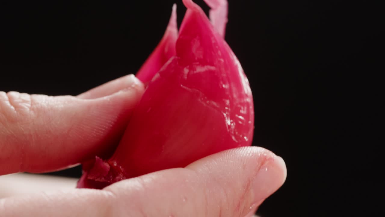 ajo entero fermentado, verduras encurtidas fermentadas. imágenes de alta calidad en 4k